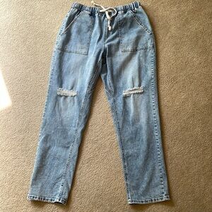 Size medium tie waist jeans.